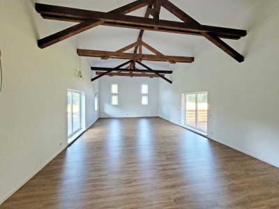 VIELSEITIG NUTZBAR!!! Loftwohnung, Büro oder Praxis mit Fußbodenheizung und Einbauküche