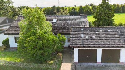 Einfamilienhaus mit Einliegerwohnung, Garten & Fernblick in guter Lage von Pliezhausen-Gniebel