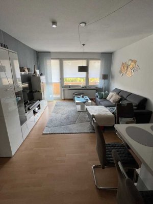 Charmante 2-Zimmerwohnung mit Balkon und Stellplatz - Perfekt für Singles & Paare