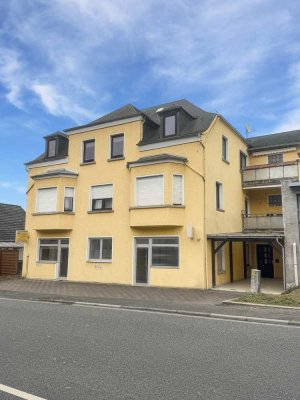 Eigentumswohnung 2ZKB mit Dachterrasse als Sanierungsprojekt