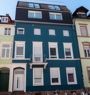 Etagenwohnung, ca. 90 m², sanierter Altbau, Stadtmitte,  gefragte Wohnlage, Nähe Stadttheater/Uni