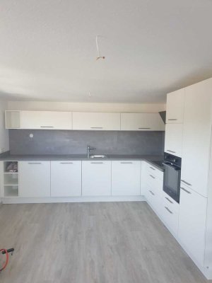 Geschmackvolle, neue 2-Zimmer-Penthouswohnung mit EBK in Emmingen-Liptingen