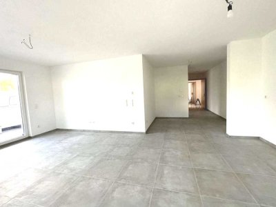 Behinderten gerechte moderne Sozial-Wohnung - nur mit Wohnberechtigungsschein !!