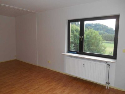 Helle 2-Zimmer-Wohnung mit Balkon am Ortsausgang von Weinheim in Gorxheimertal