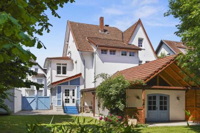 Wohnen mit Urlaubsflair und attraktiven Vermietungsmöglichkeiten! - Bad Meinberg