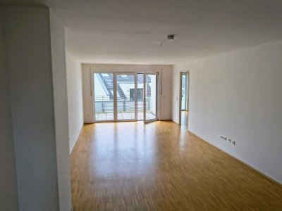 Balkon, Aufug, Bezugsfertig - 2,5 Raum Wohnung