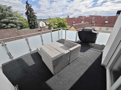Moderne Penthouse Wohnung + Große Dachterrasse + Smart Home + EBK + Parkplatz