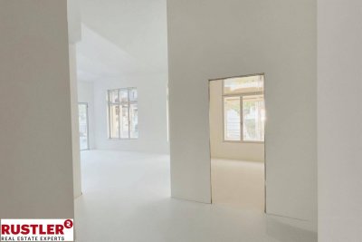 Wohnen oder Arbeiten – diese stilvolle Altbauwohnung bietet Beides!