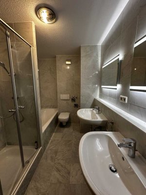 Helle 3-Zimmer-Wohnung mit Balkon & Duplex-Stellplatz in ruhiger Lage von Weiherhof