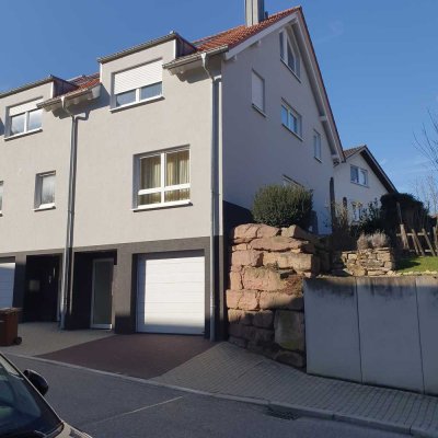 Kieselbronn-neuwertiges Reihenendhaus