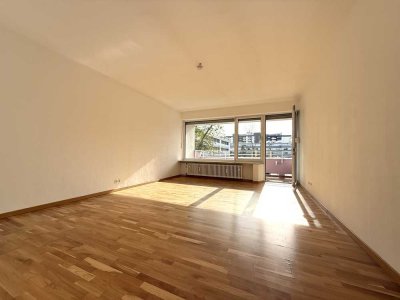 Germering: Moderne 3 Zi. Wohnung mit 2x Balkon, separater, gr. Küche, Keller und opt. 2x TG-Stellpl.