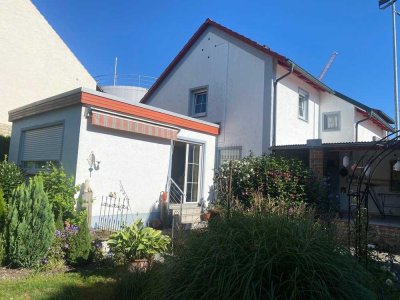 Idyllisches Einfamilienhaus mit wunderschönem Garten im Stadtzentrum von Abensberg
