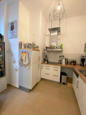 Sanierte Altbauwohnung in Top-Lage – Unmittelbar an der Berger Straße