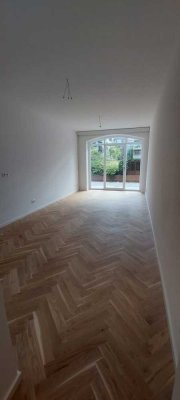 Schöne, helle 1 Zimmer Wohnung in Erlangens Innenstadt mit Terrasse