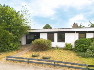 Flachdachbungalow mit Modernisierungsbedarf