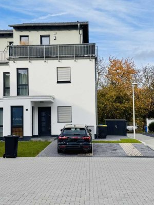 Einziehen und Wohlfühlen. Neuwertige 3-Zimmer Maisonette-Wohnung