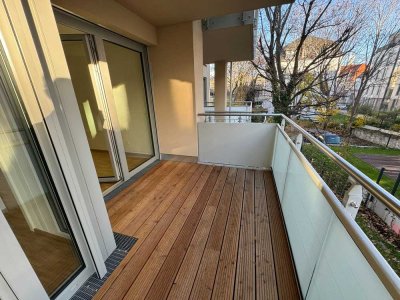 Attraktive 2 RWG mit großem Balkon und herrlichem Blick - fast neu & gut vermietet