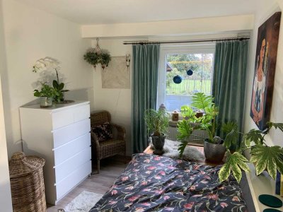 Sonniges Zuhause im Grünen – charmante Wohnung mit Gartenanschluß und Privatsphäre