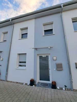 Elegantes Reihenmittelhaus mit 4 Zimmern in Flörsheim-Dalsheim