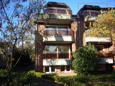 Im Grünen & doch zentral: DG-Wohnung am Berger See