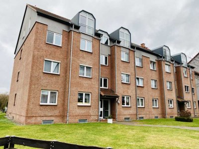 Freundliche 3-Zimmer-DG-Wohnung mit Balkon und inkl. Carport in Burgdorf