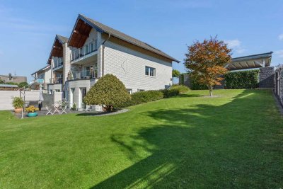 Traumhaftes Einfamilienhaus mit Einliegerwohnung, gepflegtem Garten & Carport