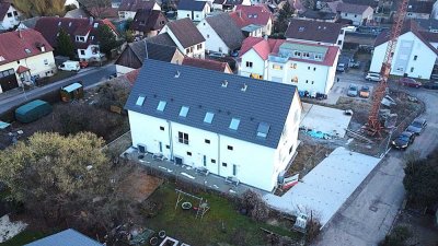 Neu zur Miete: Energieeffizientes Reihenhaus für den direkten Erstbezug in Weinsberg-Grantschen