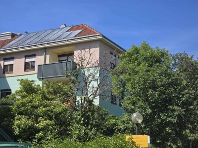 *Ruhelage und Grünblick +Neuwertige lichtdurchflutet Terrassenwohnung+ BJ 1995 +Nahe Zentrum in Eisenstadt+4 Zimmer auf 103m², Loggia, Garage, Kamin+