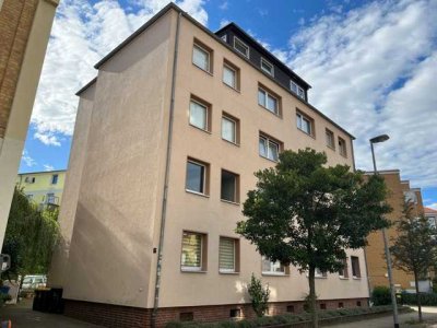Östliches Ringgebiet - Helle 2-Zimmerwohnung im 1. OG mit Balkon