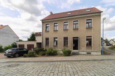 MFH mit 2 Einheiten und großem Garten zur flexiblen Nutzung in Coswig