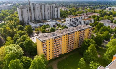 ILIEV IMMOBILIEN:  Schön geschnittene und vermietete 3-Zimmerwohnung mit Balkon AM WESTKREUZ
