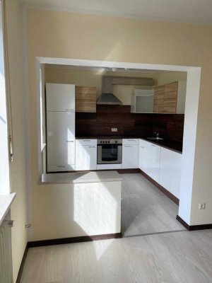 Helle 5-Zimmer-Wohnung mit Balkon und EBK in Gosseltshausen/Wolnzach