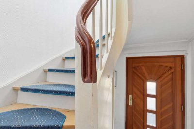 Zweifamilienhaus mit Anbau in zentraler Lage von Landau - Ein Ort zum Wohlfühlen und Investieren