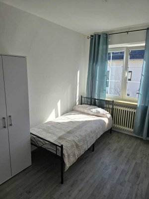 700 € - 12 m² - 1.0 Zi.