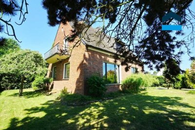 Geldern: Freistehendes Einfamilienhaus im Haagschen Feld mit Traumgrundstück