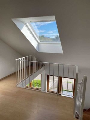 Bezaubernde Maisonette Wohnung mit Blick ins Grüne!