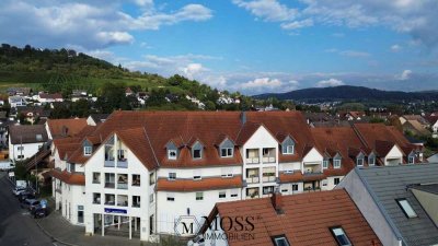Attraktive 3.5 Zimmer Dachgeschoss-Wohnung in Altweil mit schönem Blick Richtung Basel