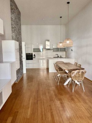 Wohlfühl-Wohnen im Grünen: Stilvolle 4-Zi-Wohnung in Erfurt-Löbervorstadt inkl. Balkon & Stellplatz