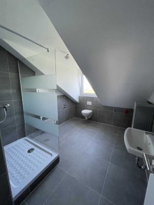 Kernsanierte 3-ZKB Dachgeschosswohnung in Wirges