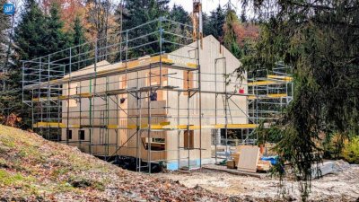 Traumhaftes Massivholz Einfamilienhaus Projekt in Hof - absolute Alleinlage