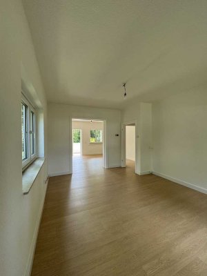 Stilvolle, energetisch sanierte 3-Zi.-Altbau-Whg. mit moderner Ausstattung in zentraler Lage von UE
