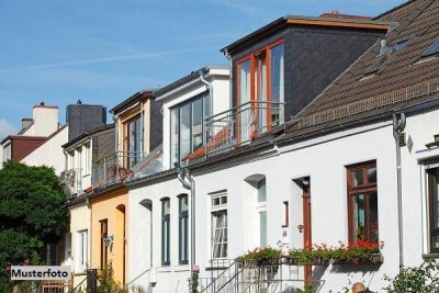 Einfamilien-Reihenmittelhaus mit Terrasse und Garten