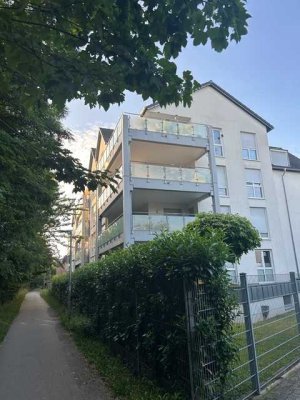 Moderne, ruhige, barrierefreie 4-Zimmer-Wohnung, gr. Balkon, Lift, TG (Wallbox) am Mittellandkanal
