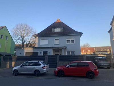 Sanierte Dachgeschosswohnung: attraktive 2-Zimmer-Dachgeschosswohnung in Dortmund