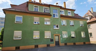 Charmante 3-Zimmer-ETW in denkmalgeschütztem Altbau – Komplett saniert mit Garten und PKW-Stellplatz