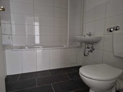 Einzug nach Renovierung! 1-Zimmer-Wohnung in Porz-Finkenberg
