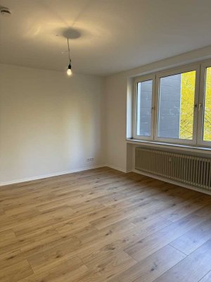 Moderne 4-Zimmer Wohnung im Herzen Aachens - frisch renoviert und WG-geeignet