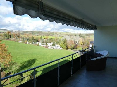 Traumhafte 3.5-Zimmer-Wohnung in Toplage mit Weitsicht & Sonnenbalkon