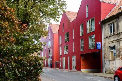Toll geschnittene 2 Zi. Wohnung in der Altstadt - Wohnen mit Service.