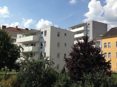 PROVISIONSFREI - 3-Zimmer-Wohnung mit Balkon und großer Dachterrasse - geförderte Miete - 3 Zimmer